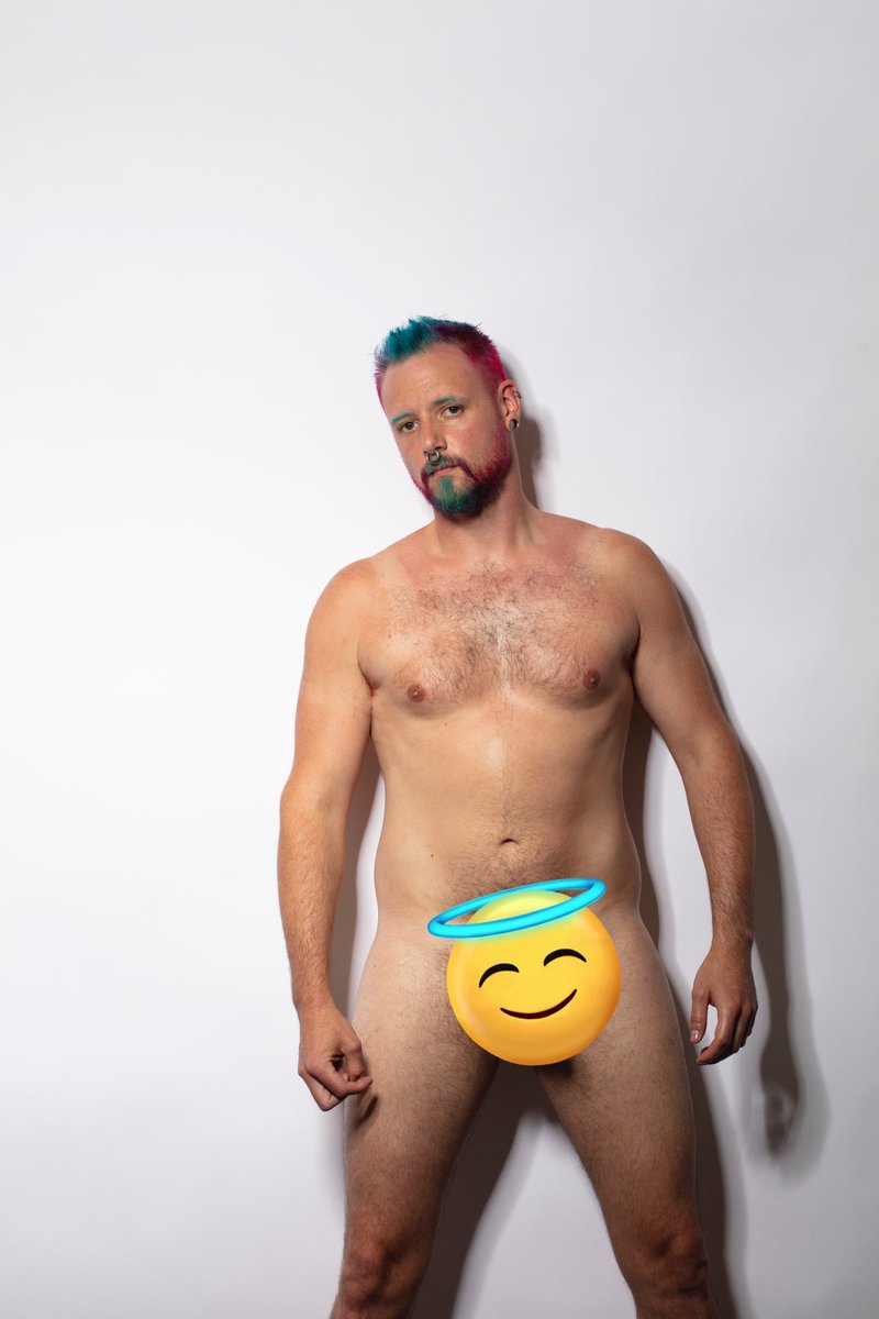 TrueBareBears's tweet photo. Foto: Alexander Deeg
Aus der „Sub-Bodoir“-Ausstellung im Dezember 2023 im @sub_muenchen, München.
#bunterHund #gayPunk #Pride #Twittergay #lgbtiq #TheBeardedHomo #GayMan #NakedMan #Shooting #dyedBeard #Gay #scruff https://t.co/mweXNeYu15