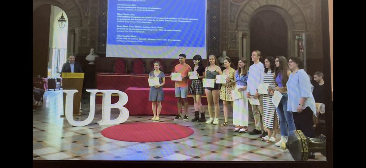 InstitutGoya's tweet photo. L’enhorabona al nostre alumne Eric Portell pel seu 5è lloc als Premis UB-Santander als Treballs de Recerca 2023 👏🏻 #premistr #premisubsantander #TR #enhorabona @EducacioUB @consorciedubcn https://t.co/3Ik79CNVCE