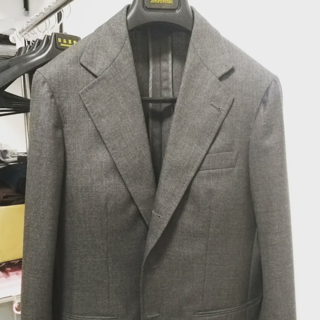 yipwecter's tweet image. Fully Bespoke Grey Jacket North Lapel Single 3 roll  2 Buttons Unlined Style.

@world_of_tailor 

#bespokesuits #bespoke #bespoketailoring #mensfashion #suitandtie #suits #suit #suited #style #suitedup #fashion #menswear #tailoring #formalwear #menstyle #suitstyle  #fashionmen