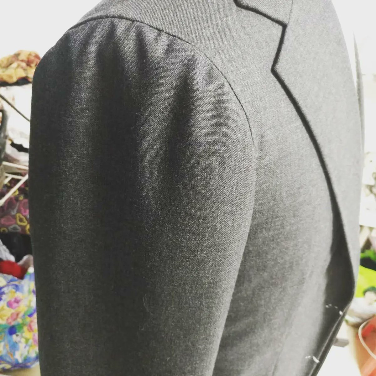 yipwecter's tweet image. Fully Bespoke Grey Jacket North Lapel Single 3 roll  2 Buttons Unlined Style.

@world_of_tailor 

#bespokesuits #bespoke #bespoketailoring #mensfashion #suitandtie #suits #suit #suited #style #suitedup #fashion #menswear #tailoring #formalwear #menstyle #suitstyle  #fashionmen
