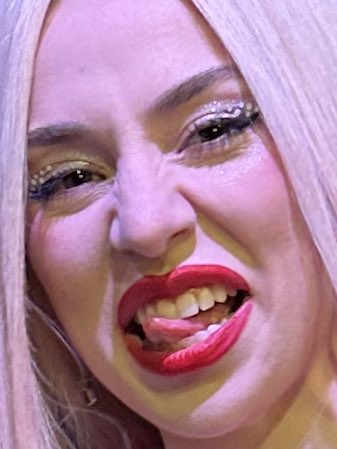 jothatboy's tweet photo. @SaltyKoci girlfriend? 🤮 https://t.co/Hb3feTi8zB