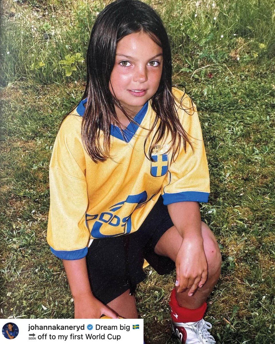 svenskfotboll's tweet photo. När drömmar blir till verklighet 💛💙

📸 IG: Johanna Rytting Kaneryd https://t.co/NNU4sysurt