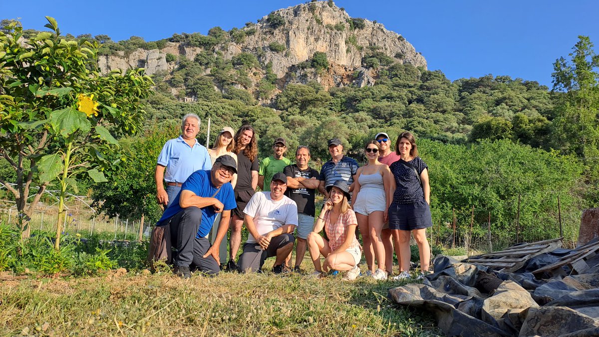 diputacionMLG's tweet photo. La @diputacionMLG celebra el I Campus de Inspiración #Rural para el #EmprendimientoSocial en la provincia.

✔️El objetivo ha sido dar a conocer las posibilidades del territorio a #emprendedores que están formándose en @lanoria_mlg.

👉 https://t.co/qWGiDLzRA2 https://t.co/XmVyDosGrc