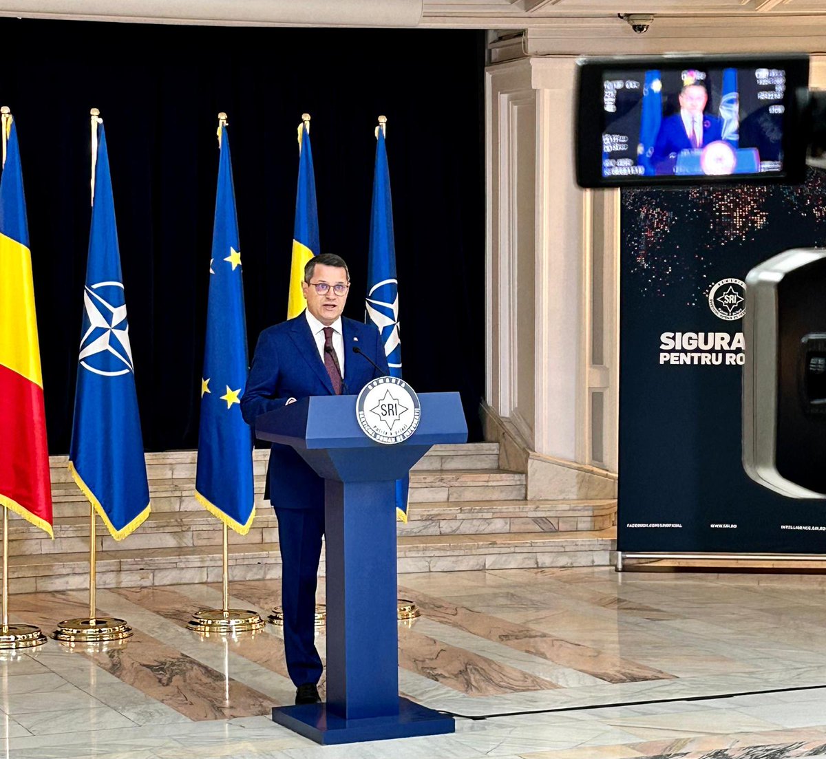 Este momentul să constat că obiectivele pe care mi le-am propus la preluarea mandatului de director au fost îndeplinite. Prin urmare, pot să închei etapa de viaţă pe care am parcurs-o în fruntea Serviciului Român de Informații.
Declarația integrală: bit.ly/43b9MmH