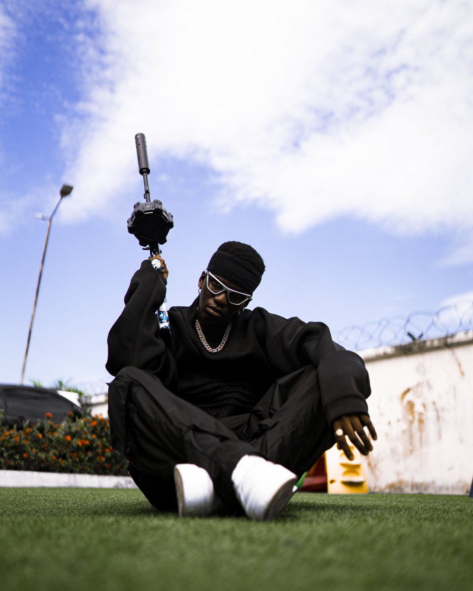 thiskpee's tweet photo. Musical Assassin 💀
📸: @boyzavage_
#kolony https://t.co/v6JD6irDrY