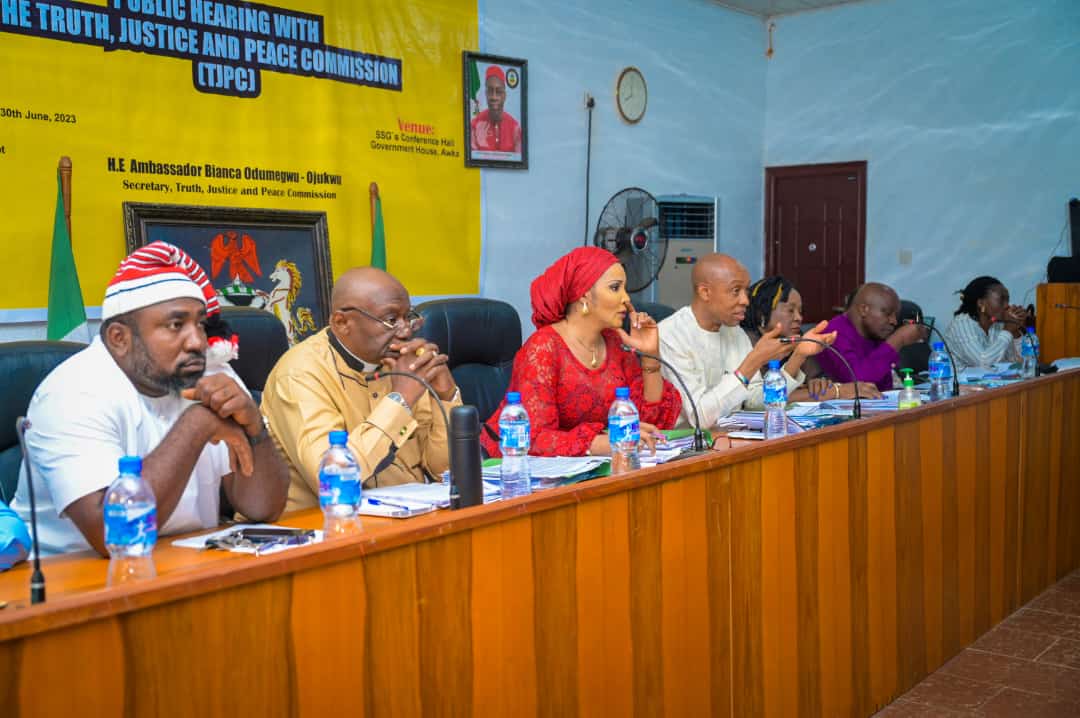 ChidiOdinkalu's tweet photo. In 10 days of #PublicHearings in Awka, Anambra State, until 30 June, 2023, the Truth Justice & Peace Commission, #TJPC, received 170 exhibits; met with 140 persons; heard from 48 witnesses on oath; examined situation in 14 communities; & considered 24 petitions. https://t.co/n8jsJYIdRv