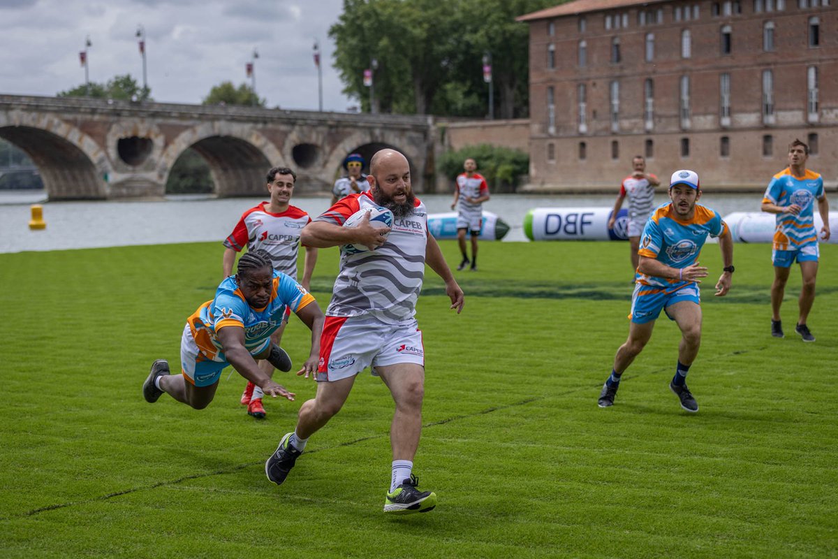 OccitanieCapeb's tweet photo. 🏉💦 @WateRugby 2023📍 #Toulouse 

👉 La CAPEB #Occitanie participait  au 🏆 Tournoi des #entreprises avec @reponcapeb Pdt de la @capeb_fr  — ancien champion de #France de #rugby.  L' occasion de "mouiller le maillot" et de représenter les #artisans du #bâtiment sur le terrain. https://t.co/eSFYzUelax