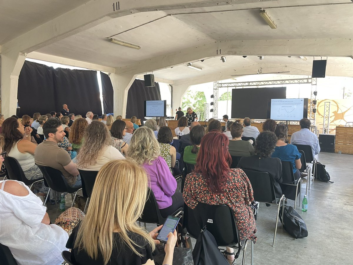 CoopCultureIT's tweet photo. Al via con i saluti del Presidente @adrianorizzi60 l’Assemblea delle Delegate e dei Delegati CoopCulture a @BolognaDumbo https://t.co/s3EUERLwZ7