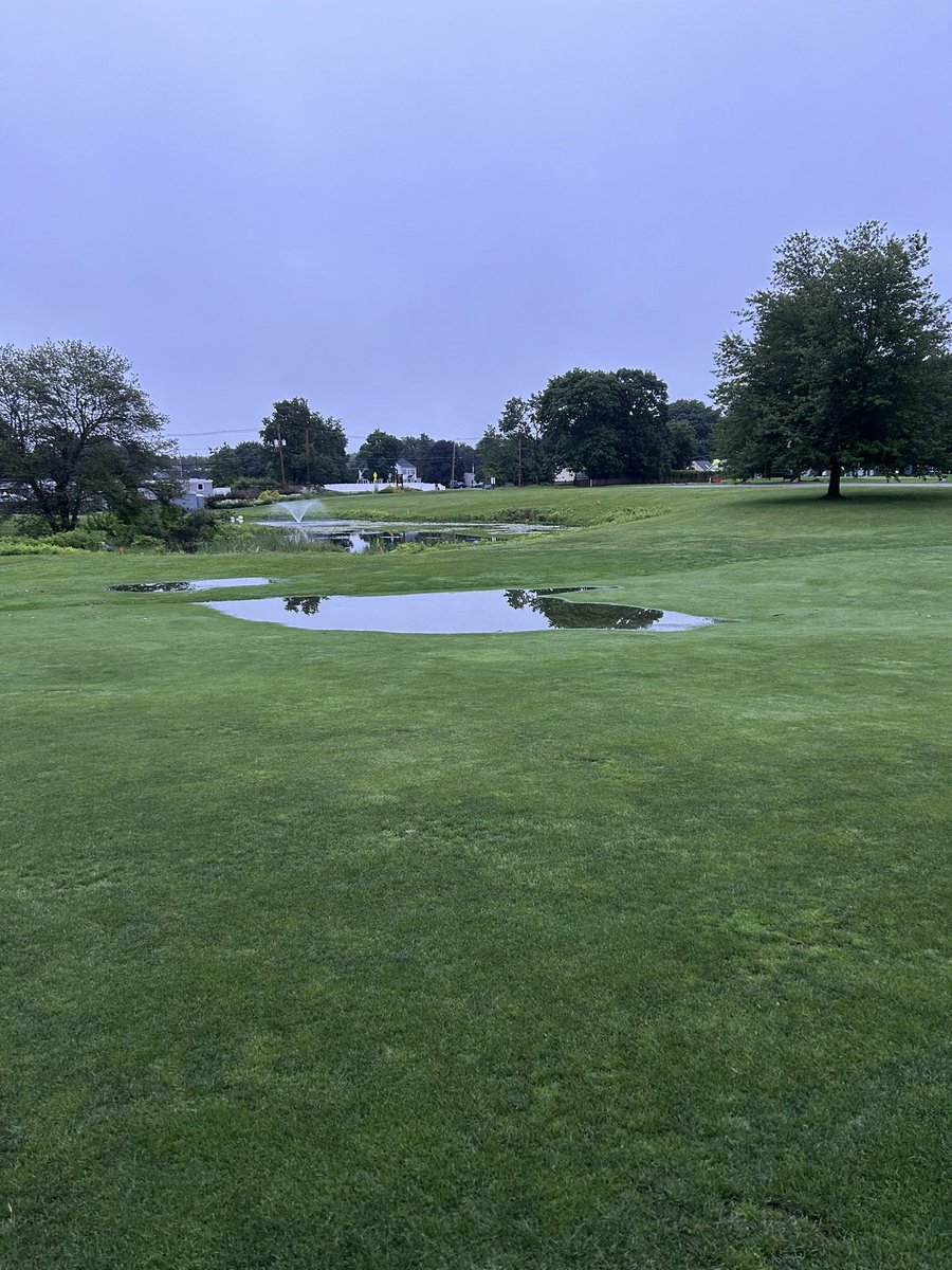 BigSwillySafa's tweet photo. Another 2.7” in the last 24hrs. We have some additional water hazards out there! https://t.co/rz6XRWAX7H