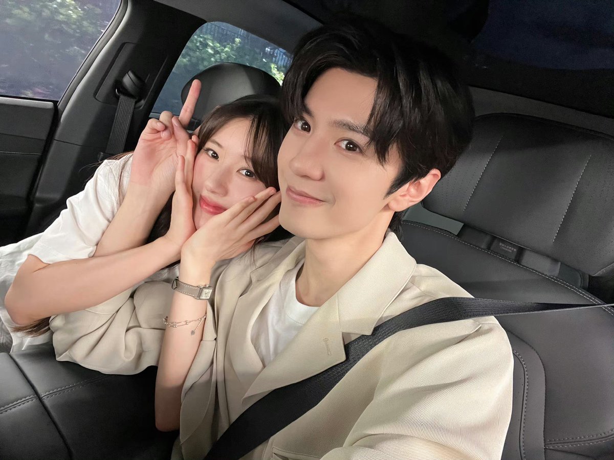 afterrnoont's tweet photo. “No more hiding it.”

💘💘
#HiddenLove #ZhaoLusi #ChenZheyuan https://t.co/Sd42ylgrD1
