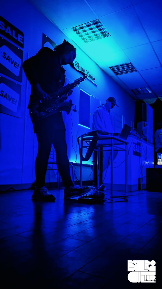 EmptyShop's tweet photo. Class gig last night, HUGE thanks to @IndustrialCoas1 for bringing the event - he puts on a mint night.

Thanks to everyone who turned out for a Sunday night in #Peterlee - the first public event as part of the Place Lab Peterlee pilot 🔥🔥

#BuildingCulture #countydurham https://t.co/Zqk6YHRS9a