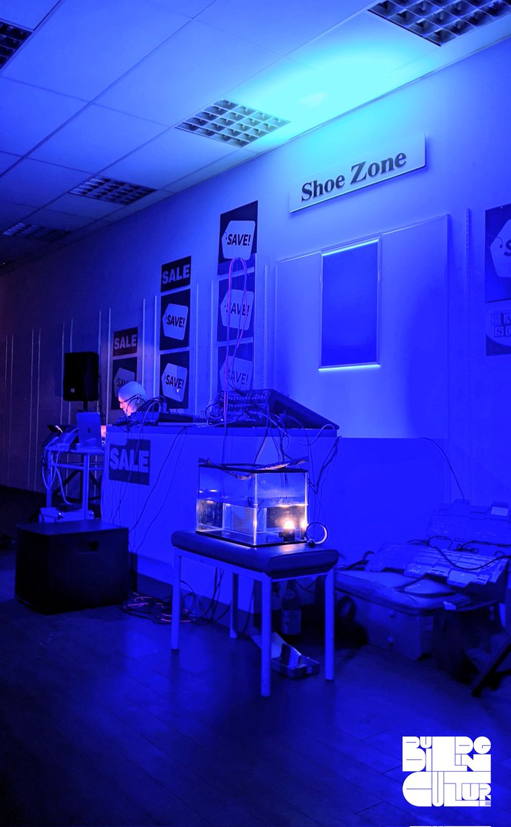 EmptyShop's tweet photo. Class gig last night, HUGE thanks to @IndustrialCoas1 for bringing the event - he puts on a mint night.

Thanks to everyone who turned out for a Sunday night in #Peterlee - the first public event as part of the Place Lab Peterlee pilot 🔥🔥

#BuildingCulture #countydurham https://t.co/Zqk6YHRS9a