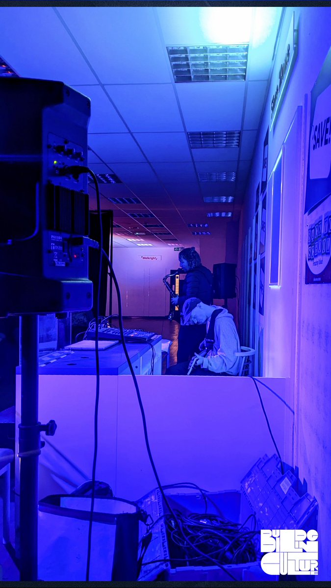 EmptyShop's tweet photo. Class gig last night, HUGE thanks to @IndustrialCoas1 for bringing the event - he puts on a mint night.

Thanks to everyone who turned out for a Sunday night in #Peterlee - the first public event as part of the Place Lab Peterlee pilot 🔥🔥

#BuildingCulture #countydurham https://t.co/Zqk6YHRS9a