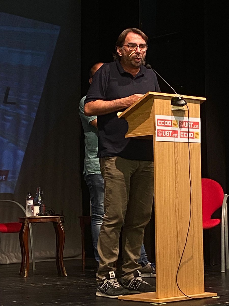 🔴Tanquem l’acte amb les intervencions dels secretaris generals de la UGT i CCOO de Catalunya ✊🏼

<a href="/camilros/">Camil Ros</a>🗣️: “No hi ha lloc on governi l’extrema dreta i on es visqui millor. El diàleg és l’eina de solució pels conflictes i des dels sindicats, lluitem cada dia per situar-lo.”👇