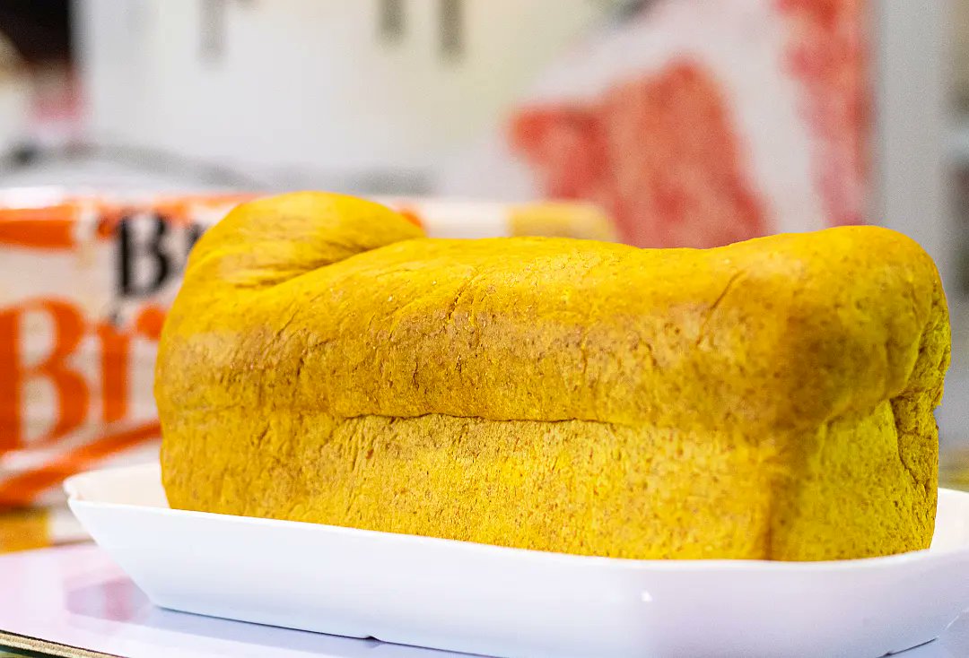 BFoster_bakery's tweet photo. Happy new week. Remember to try our Turmeric Bread 😋 for your breakfast this week.
#bfosterbread #turmericbread #breakfastgoals #breakfasttime #breakfastideas #No1 #Bread #Ghana #breakfast #bfosterbakery #bread #yummy #swipeleft #breakfastmoment #turmeric #newpost #new #bakery https://t.co/Aw2uVJME5H