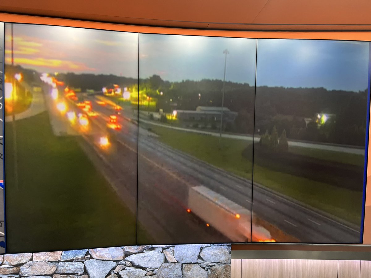TRAFFIC UPDATE: Gorgeous start to your day!!!!! My goodness! This is a look at I-85 near Highway 14!!