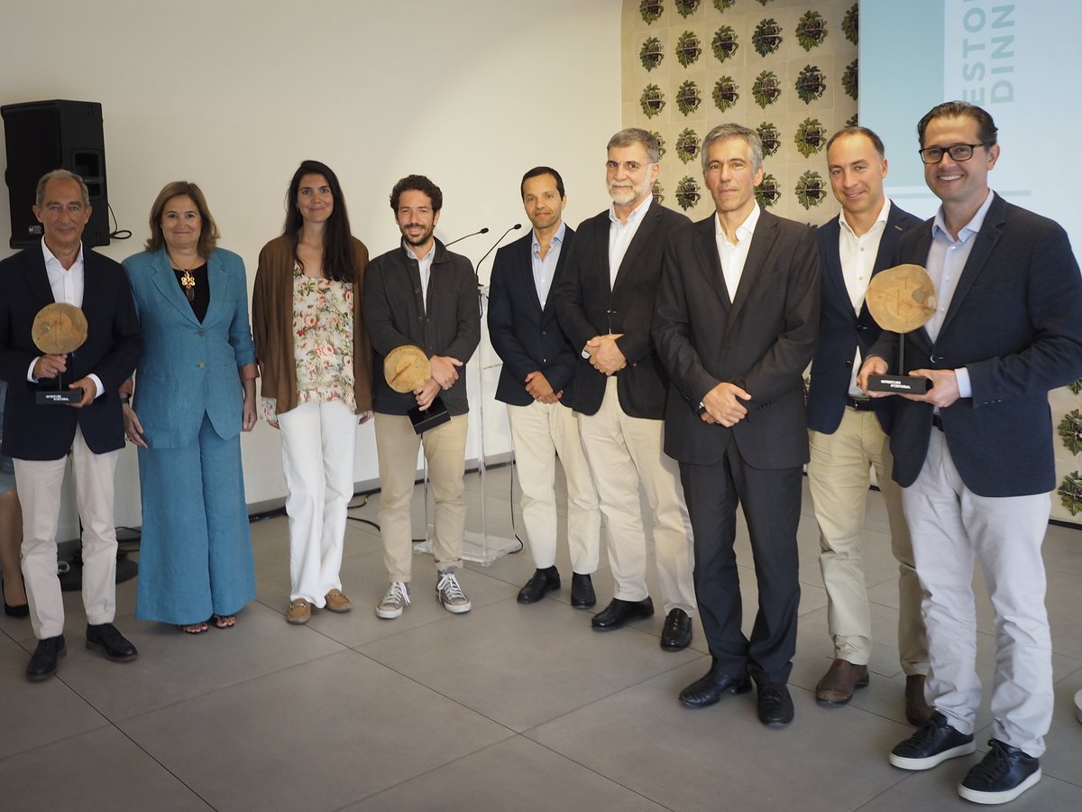 Delighted to be recognized as Early Stage Investor of the Year at #InvestorsPortugalDinner. This award acknowledges our contributions to the early-stage investment industry and positive impact on the Portuguese entrepreneurial ecosystem in 2022.