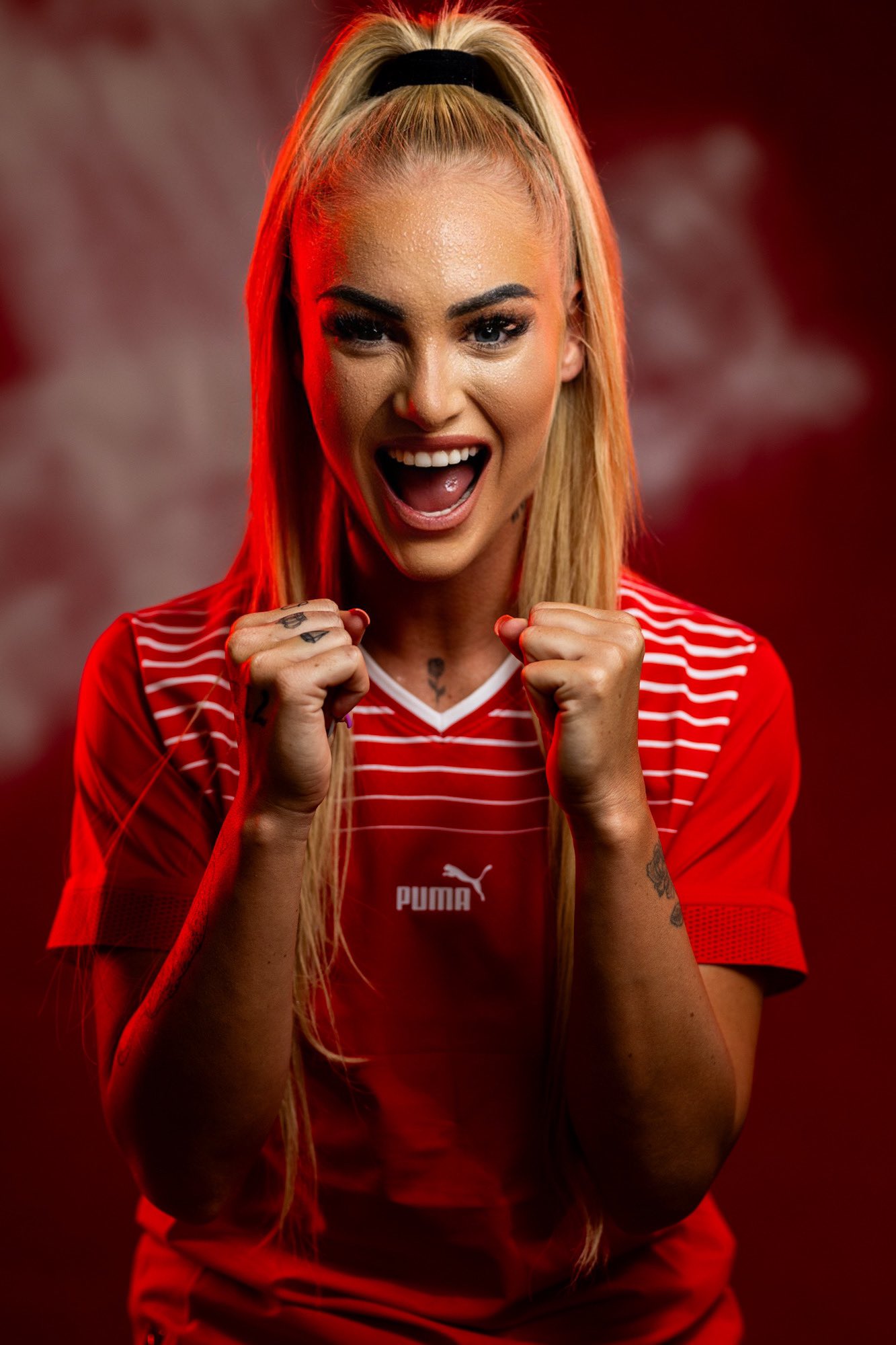 Alisha Lehmann on X: Honoured to be part of this team for the World  Cup🇨🇭♥️ t.coTZU6yxxZkh  X