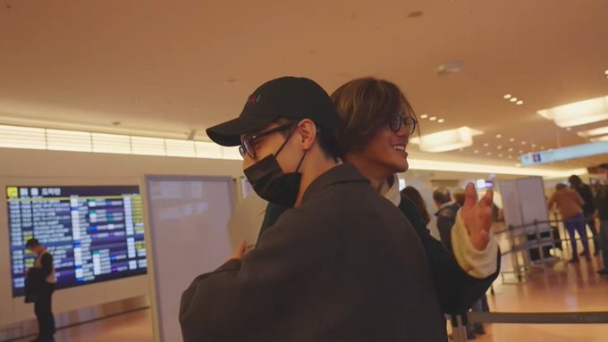 sora_tomo_jin74's tweet photo. コロナ禍で会えなかった亮ちゃん仁くん😭4年振りに会えた2人🥺同じステージに上がるのずっと夢みてただからこそ昨日すごくすごく胸熱で声がガラガラになるくらい叫びました😭❤️
#錦戸亮 #赤西仁
#JINAKANISHI10thAnniversaryLIVE2023 https://t.co/fJaoHzcEj9
