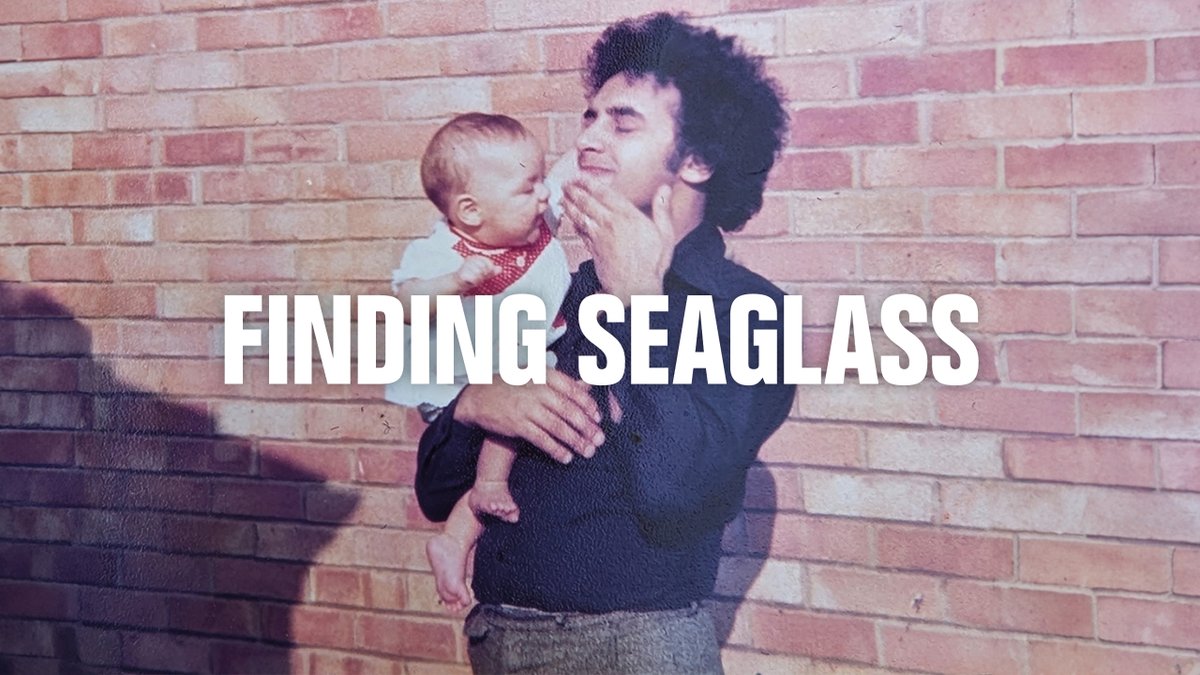 _almosttangible's tweet photo. LISTEN TODAY at 2:15pm 📻
🌊 #FindingSeaglass | @BBCRadio4
A captivating spoken-word sound journey that interweaves poems with drama, written and performed by poet and Edinburgh Makar, @HanLavery. https://t.co/BuvvJnBzjC