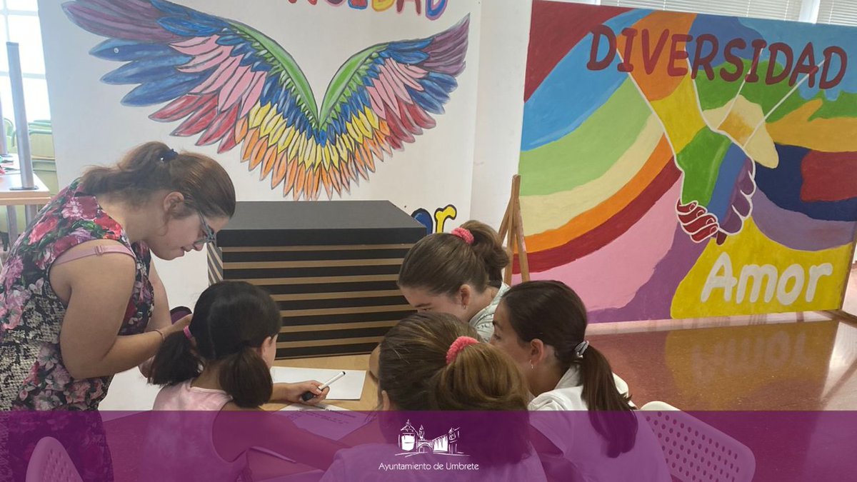 🌈 El pasado jueves 29 de junio el Punto de Igualdad Municipal del Ayuntamiento de Umbrete organizó una jornada por la diversidad en la Casa de la Juventud

➡️ La actividad fue subvencionada por la Diputación de Sevilla dentro del programa por la Igualdad y la Cohesión Social