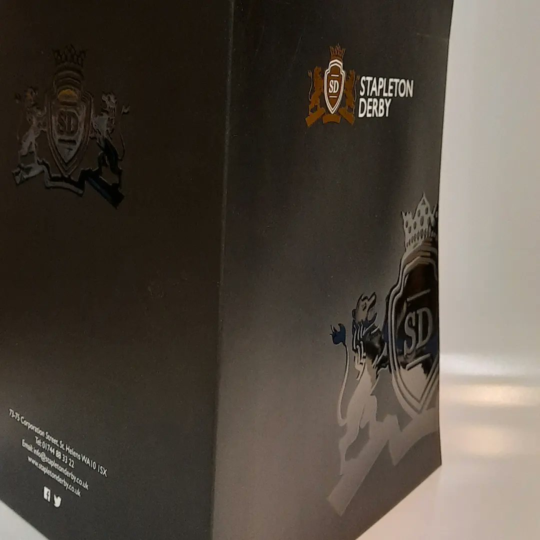 MasterprintUK's tweet photo. Adding a clear 'spot UV' effect to an item can be a very effective way of highlighting your logo and giving your design a lift. #print #printing #buylocal #sthelens https://t.co/5Go3sSf7Ox