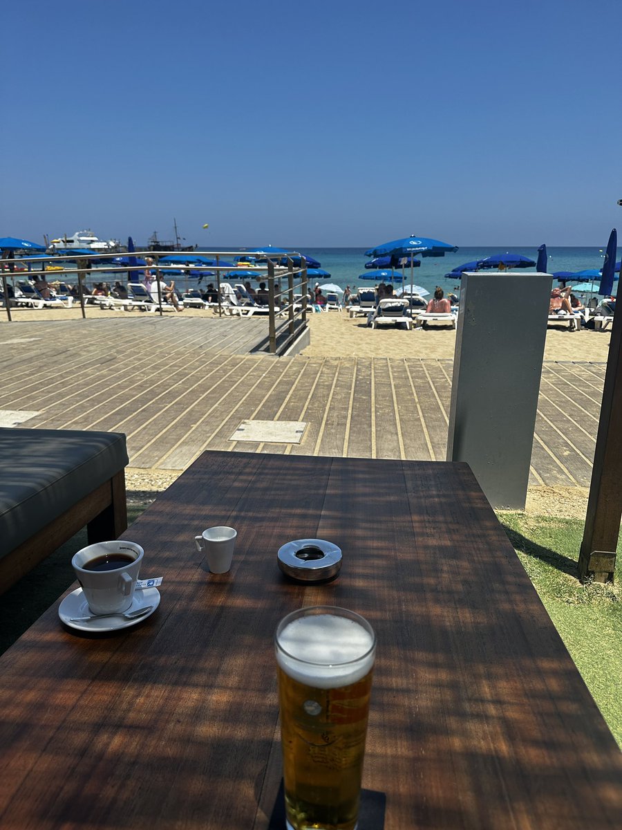 Chrishannam3's tweet photo. Not a bad start to a Monday , week 2 of 35 degrees in the Ayia Napa sun starts with a chilled beach view 😎👍 https://t.co/duBfaaKafh