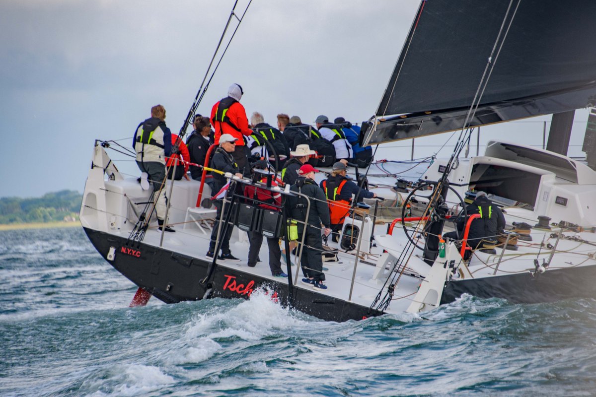 RLymYC's tweet image. Congratulations to all our members for their fantastic results in this year’s Round the Island Race. Find out more: ow.ly/YJoE50P2nGc #raceforall #teamlymo #lymington #yacht #racing