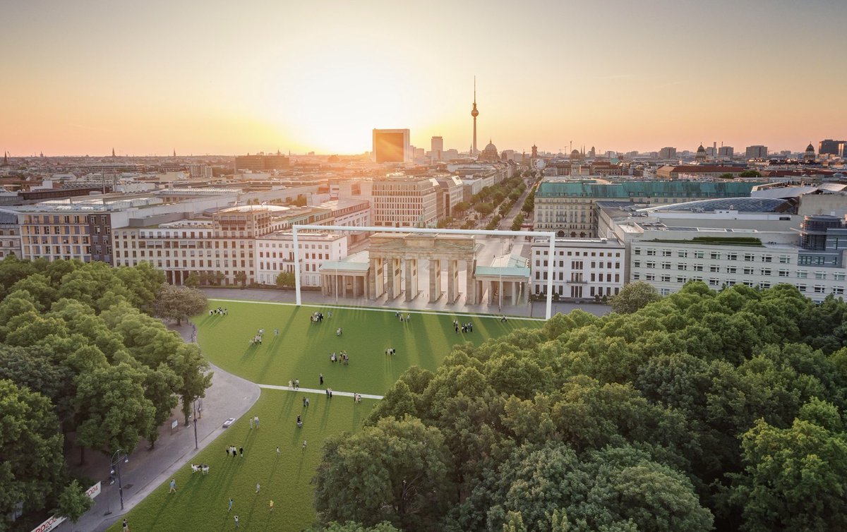 Moritz van Dülmen (@mvduelmen) on Twitter photo 1 year to go 🚀! PK zu Berliner und <a href="/kulturprojekteb/">Kulturprojekte Berlin</a>- Planungen zur <a href="/uefaeuro24/">UEFA Euro 2024</a> …aus Brandenburger Tor wird Fußballtor, Str. des 17. Juni Spielfeld und Park, der Sommer 24 ein Kultur-Fussball-Sommer-Festival ☀️⚽️😎🙏 <a href="/RegBerlin/">Senatskanzlei Berlin</a> <a href="/visitberlin/">visitBerlin</a> <a href="/uefa/">UEFA</a> #kulturprojekteberlin 1 year to go 🚀! PK zu Berliner und <a href="/kulturprojekteb/">Kulturprojekte Berlin</a>- Planungen zur <a href="/uefaeuro24/">UEFA Euro 2024</a> …aus Brandenburger Tor wird Fußballtor, Str. des 17. Juni Spielfeld und Park, der Sommer 24 ein Kultur-Fussball-Sommer-Festival ☀️⚽️😎🙏 <a href="/RegBerlin/">Senatskanzlei Berlin</a> <a href="/visitberlin/">visitBerlin</a> <a href="/uefa/">UEFA</a> #kulturprojekteberlin