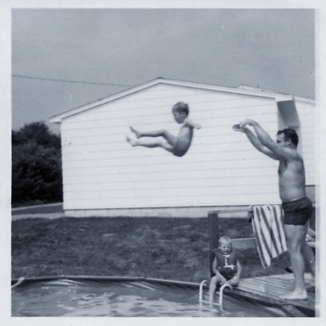 JoeRemruata's tweet photo. GROWING UP IN THE SIXTIES & SEVENTIES
- Dad, I can't swim!
- Not with that attitude.
#GenerationX
#TheGoldenGeneration
#TheBestYearsByFar https://t.co/sZWYOSX9Ni