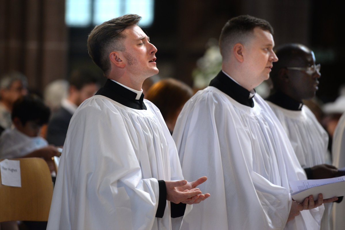 DioManchester's tweet photo. Sharing some stunning images from the ordination of deacons that took place yesterday @ManCathedral. A joyous, spirit-filled service for fourteen new deacons. 

More photos are available to download on our Flickr 
https://t.co/mZwijpPMn5

@BishMiddleton @BishManchester @matthewporteruk

Photos by @TimBradleyP