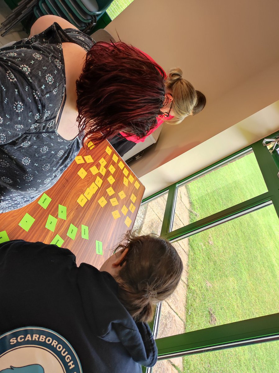 Julie Tate tweet media