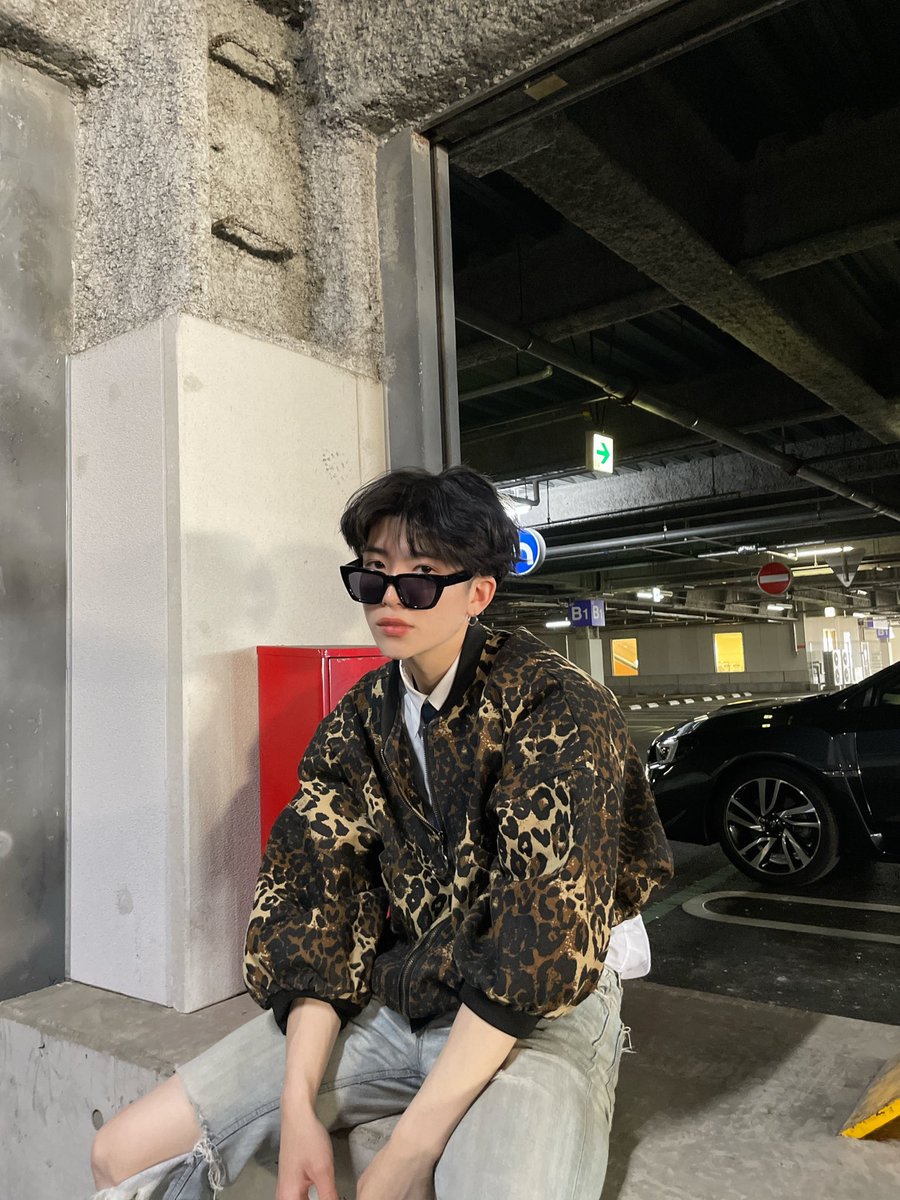 041cente's tweet photo. 季節的にもう着れないけどお気に入りすぎるヒョウ柄ジャケット📸

ヒョウ柄ってめちゃくちゃ可愛いよね🤔 https://t.co/7GXWIRI9nO