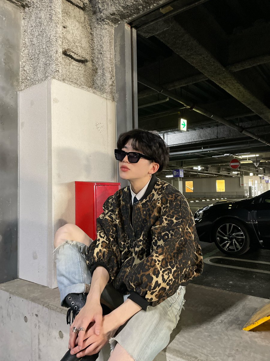 季節的にもう着れないけどお気に入りすぎるヒョウ柄ジャケット📸

ヒョウ柄ってめちゃくちゃ可愛いよね🤔