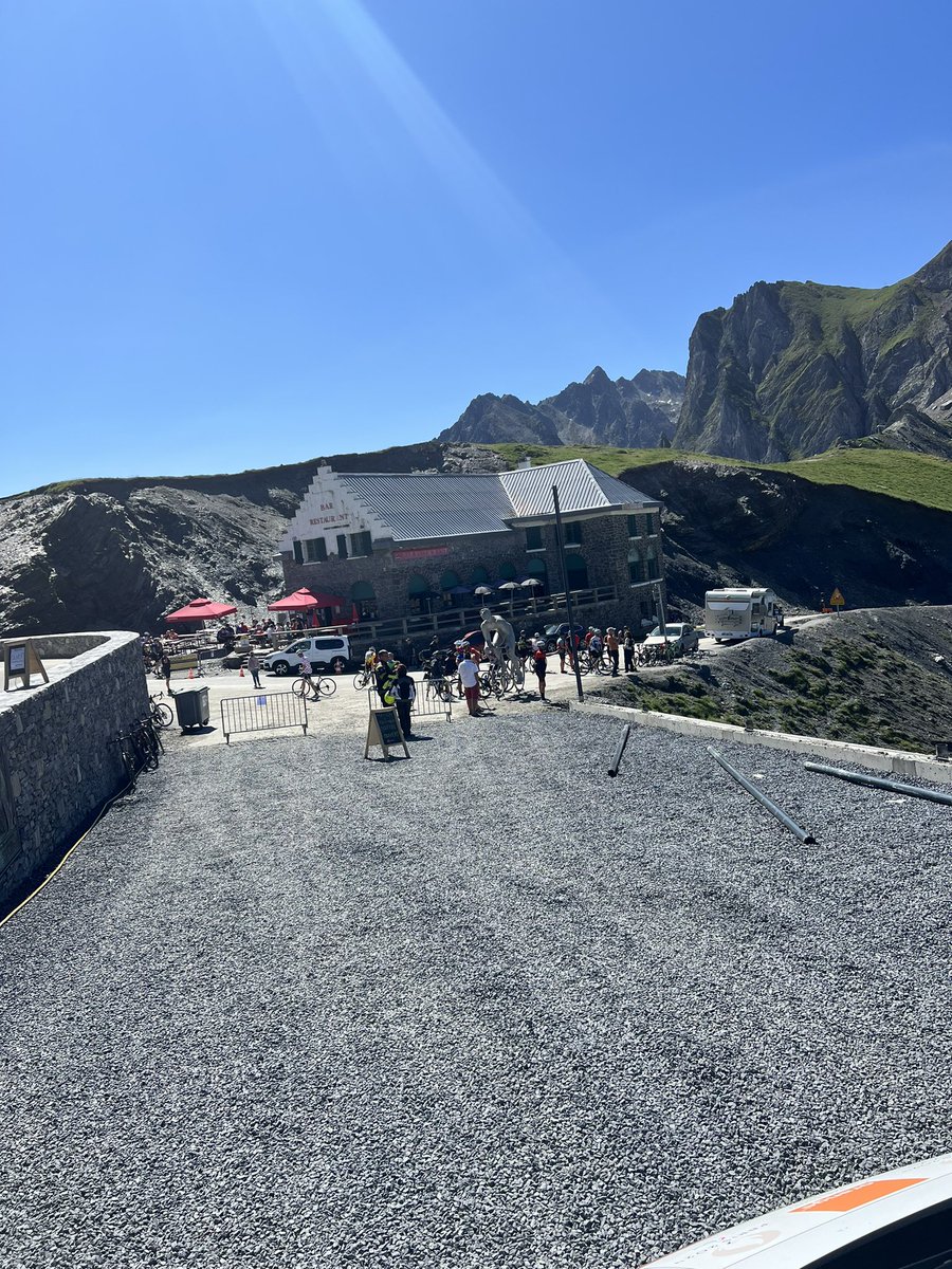 mansourielle's tweet photo. Installations terminées pour les renforts mobile #orange Tour de France pour les Hautes-Pyrénées
La #5G partout, des centres-villes jusqu’aux arrivées au sommet

#TDF2023 https://t.co/DsamrtUrEa