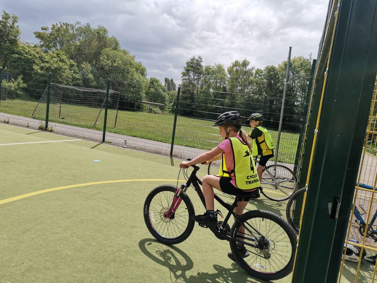 Willowclasshh's tweet photo. Working on developing skills around the school grounds. https://t.co/QBjwQZ6c40