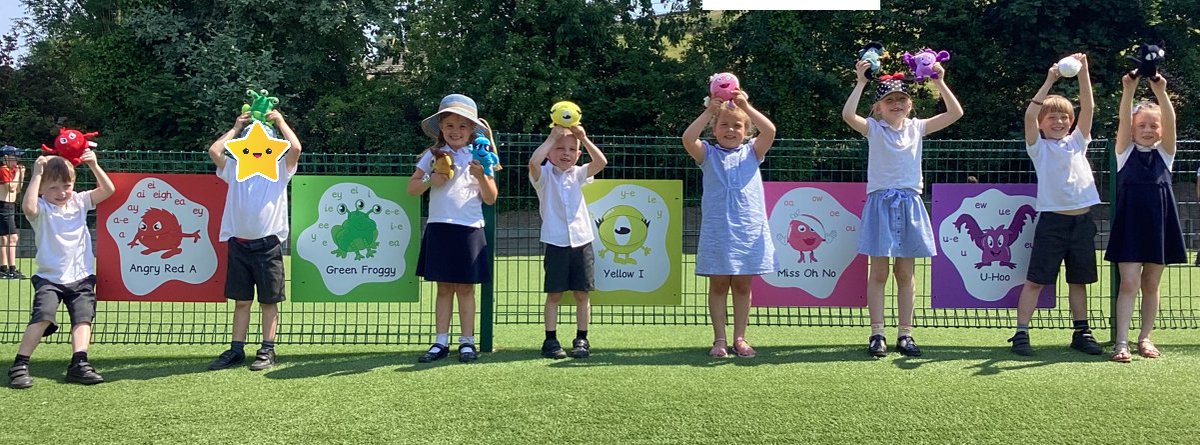 MonsterPhonics's tweet image. The children at Hinchliffe Mill School love #monsterphonics ! We love to see smiles all around! 😄

#makingadifference to the outcomes for children makes our teachers smile 😊💕 and makes us at Monster Phonics smile too!

#acceleratelearning #learning #phonics #loveoflearning