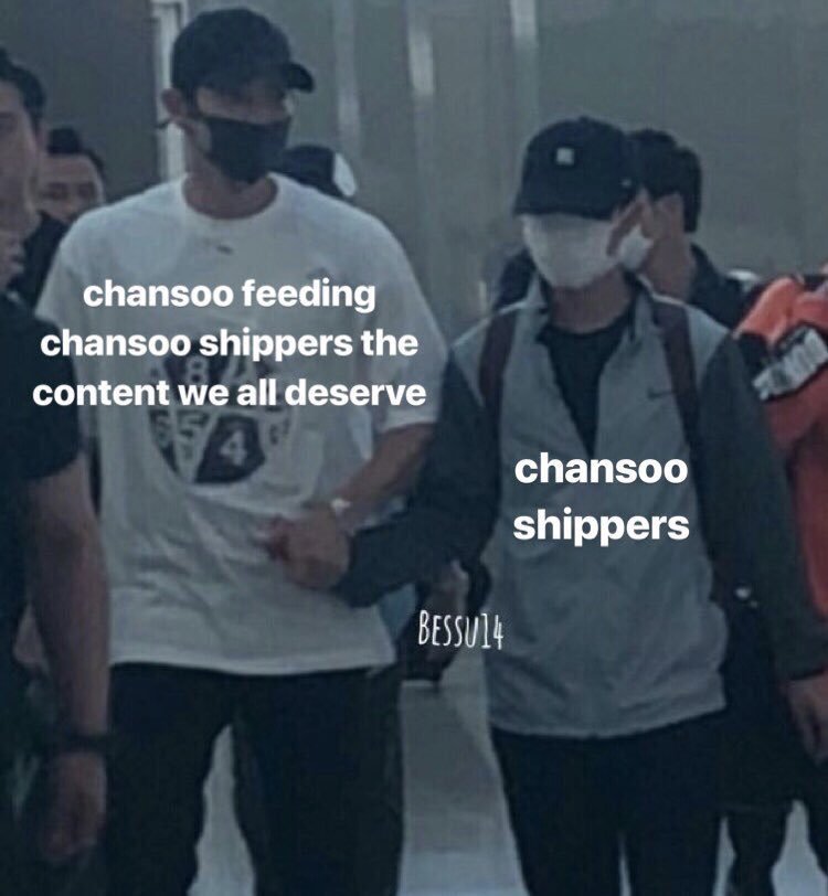 chansoodae's tweet photo. chansoo's love language during their enlistment

1. Chanyeol letting Kyungsoo used his guitar when Kyungsoo's in the military

2. Kyungsoo giving his watch when Chanyeol went to the military https://t.co/d08osKdOCz