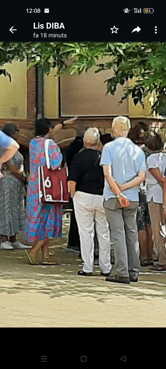 nuria157's tweet image. Un dia més descobrint el magnífic recinte modernista de la Maternitat per a la Diputació de Barcelona ( això sí, buscant les ombres).  #turismecultural #BarcelonaModernista