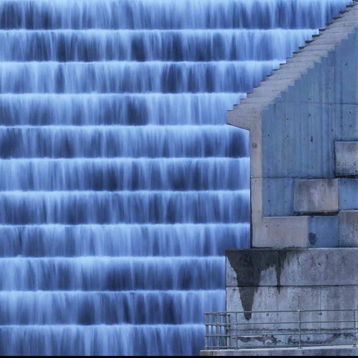 We all know about Blue Poles, but who else has discovered Canberra's Blue Lines?

@Lostinthenarrative captured this scenic view at the Cotter Dam.

#SoFrankSocial #VisitCanberra
#CBRregion #exploreeverything