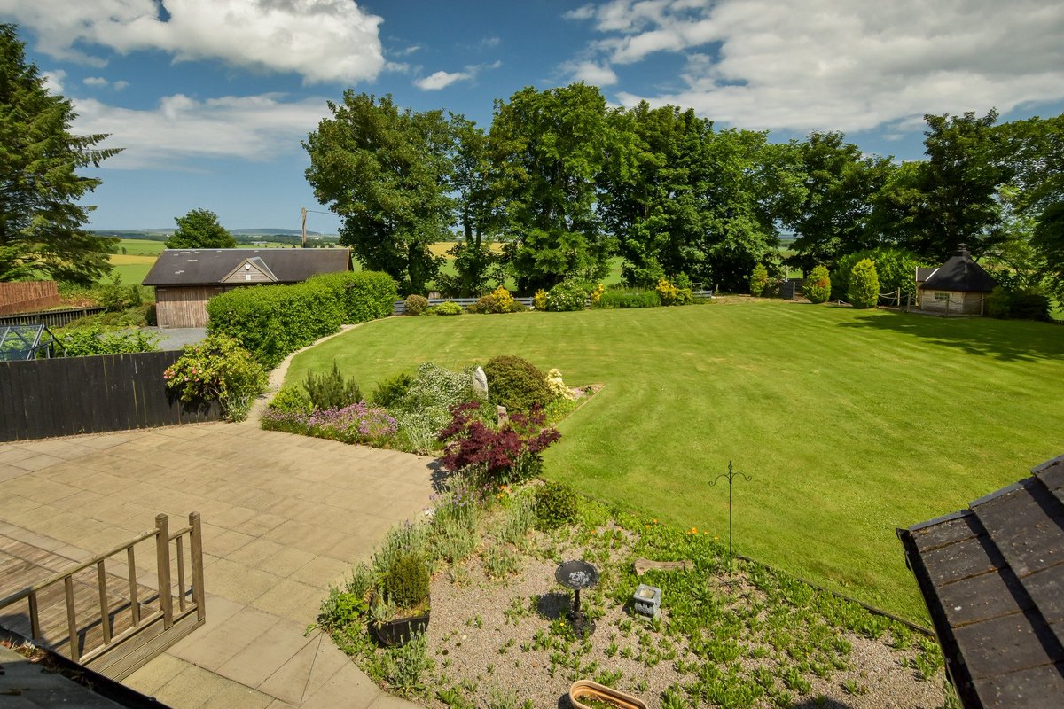 NEW | MILL DEN, CLOLA 🏞

A luxurious property with triple garage. With a commanding vista &amp; backing onto expansive garden grounds with panoramic views, its presence &amp; elegance make this a special home.

☎️01224 860710
💻 shorturl.at/uFJX9

#LuxuryHomes #ViewingRecommended