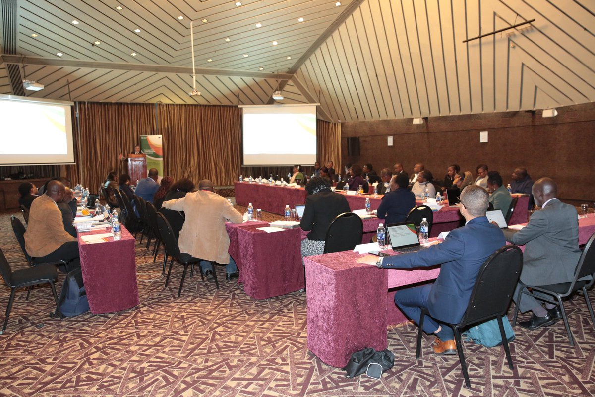 Happening Now!! Food Control System Assessment Tool Inception Meeting

From 3-7 July 2023, <a href="/FAO/">Food and Agriculture Organization</a> in 🇿🇼 will facilitate the training of Focal Points on the technical aspects of the #FCSA tool. Setting the stage for Zimbabwe to comprehensively assess the national food control system