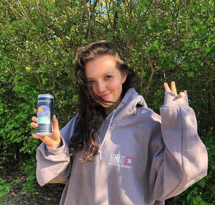 Happy birthday to mia mckenna bruce!! idc if message doesn t appreciate u, ur an it girl to me        