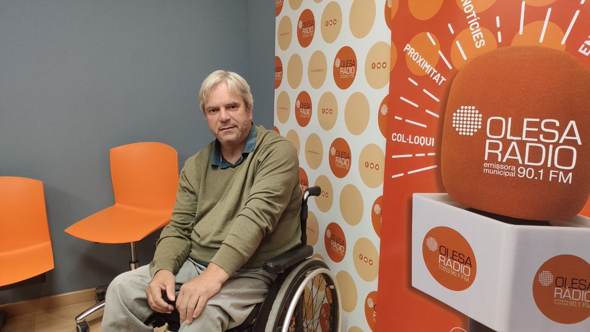 🔴NOU EQUIP DE GOVERN | El regidor de Junts per #Olesa, Domènec Paloma, ha assumit la segona tinença d'alcaldia i també les regidories de Promoció Econòmica i Activitats. Paloma ens ha explicat com assumeix aquest repte. <a href="/JuntsXOlesa/">Junts per Olesa</a> <a href="/Domenecpaloma/">Domènec Paloma</a> 
📻 tuit.cat/akpiO