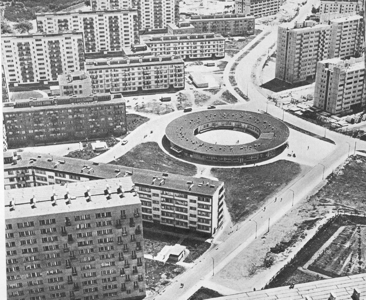 PRLarchi's tweet photo. Osiedle Wrzeciono, Warszawa, lata 60 https://t.co/G4Jf1ZqQYs