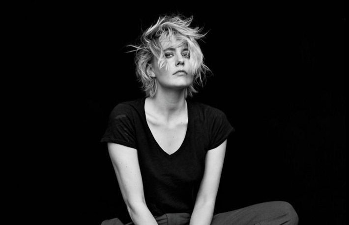witchofcharn's tweet photo. the themes of girlhood, the fear of losing your childlike sense of awe &amp; wonder, sisterly love &amp; siblings’ bond, finding love &amp; acceptance only for it to be ripped away from you in the chronicles of narnia ... no wonder greta gerwig wanted to direct https://t.co/Hmwck5BdD6