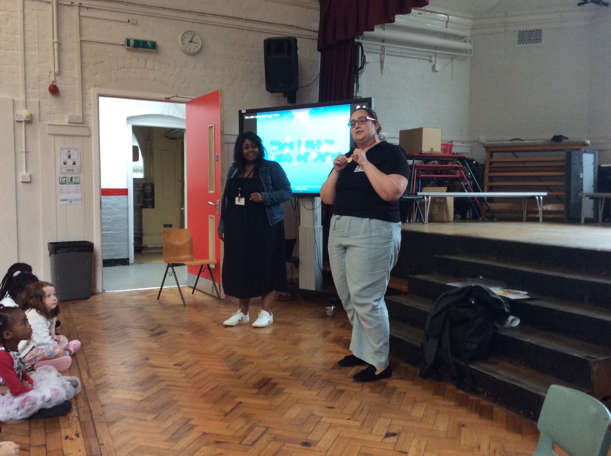 roechurch_sch's tweet photo. Thank you Tatiana @RoehamptonL @wandsworthlibs for coming into school to introduce the #SummerReadingChallenge! We canβt wait to get started #RCSReaders #WeLoveReading π https://t.co/X2pC88GnnX