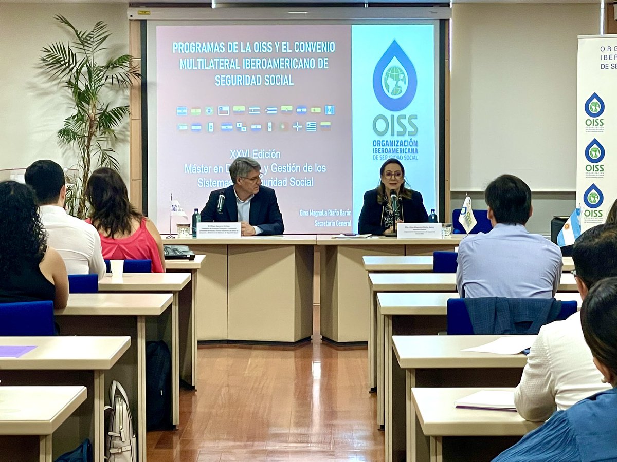 OissSec's tweet photo. 🔴📚Inicia la fase presencial de XXVI edición del #MásterOiss FP en #DirecciónyGestión de los Sistemas de Seguridad Social impartido conjuntamente entre @UAHes y la #OISS, con 33 representantes de instituciones de 9 países 🇦🇷 🇧🇴 🇧🇷 🇨🇱 🇨🇴 🇸🇻 🇲🇽 🇵🇪 🇩🇴
#AportesOiss #FormacionOiss https://t.co/XHpG02NON6