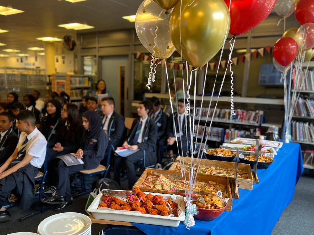 cumberlandcst's tweet photo. Today our Excellence Club graduates enjoyed a celebration lunch! Our Excellence Clubs take place after school. Students attend in their own time and it gives them a chance to accelerate their academic progression. We hope you enjoyed it! #excellenceclub https://t.co/JHNSHNxUP9