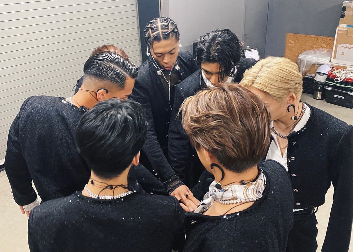 psyfe__kokoro's tweet photo. #PSYCHICFEVER  
結成4️⃣周年オメデトウ㊗️✨
これからもずっと7️⃣人で！🤝🏼♾️💚

@psyfe_official  @psyfe_member https://t.co/m67Exd6Q9I